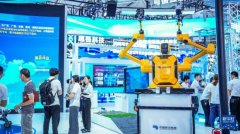 <b>做到“让群众少跑腿、跑”</b>